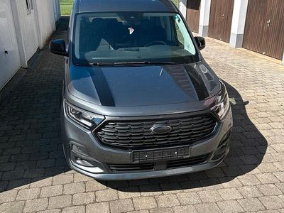 Gebraucht Ford Tourneo 120 PS (88 kW) 2024 Grau Van / Kleinbus