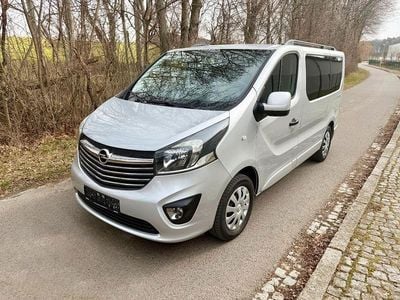 Gebraucht Opel Vivaro 145 PS (106 kW) 2016 Silber Van / Kleinbus