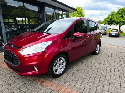 Gebraucht Ford B-MAX SYNC Edition 101 PS (74 kW) 2018 Rot Van / Kleinbus