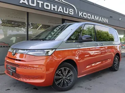 Gebraucht VW Multivan Style 204 PS (150 kW) 2023 Grau Van / Kleinbus