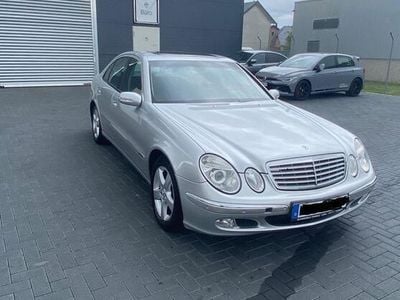Mercedes E240