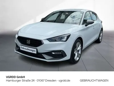 Gebraucht Seat Leon FR 150 PS (110 kW) 2025 Glacial weiß metallic Limousine