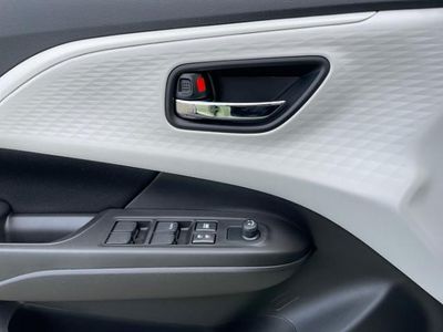 Rot Neu 2025 Suzuki Swift Club Kleinwagen | 17.588 €