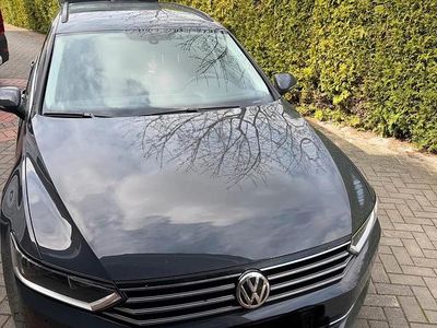 Gebraucht VW Passat Comfortline 150 PS (110 kW) 2015 Grau Kombi