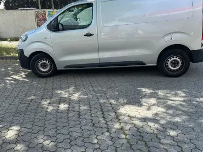 Gebraucht Peugeot Expert 122 PS (89 kW) 2016 Silber Van