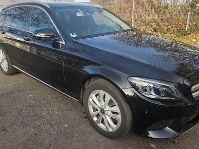Schwarz Gebraucht 2019 Mercedes C220 Avantgarde Kombi | 23.900 € (Etwas zu teuer)