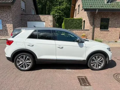 Gebraucht VW T-Roc IQ Drive 116 PS (85 kW) 2019 Weiß SUV