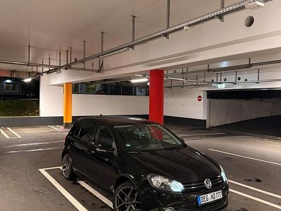 Schwarz Gebraucht 2010 VW Golf Team Limousine | 4.400 € (Fairer Preis)