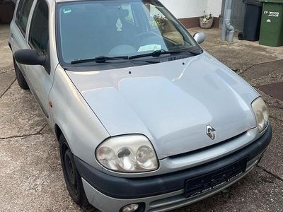 Renault Clio II