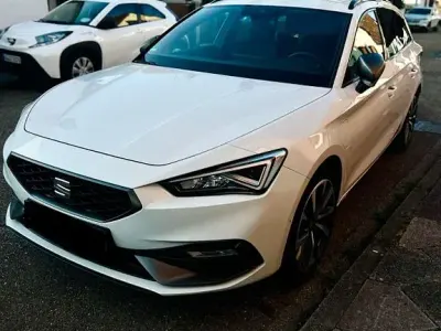 Gebraucht Seat Leon FR 204 PS (150 kW) 2021 Weiß Limousine