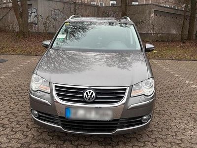 Gebraucht VW Touran 140 PS (102 kW) 2009 Braun Van / Kleinbus