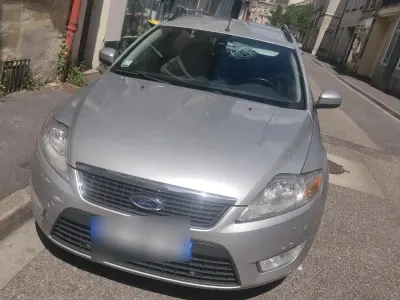 Gebraucht Ford Mondeo 180 PS (132 kW) 2009 Silber Kombi