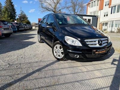 Gebraucht Mercedes B180 116 PS (85 kW) 2011 Schwarz Van / Kleinbus