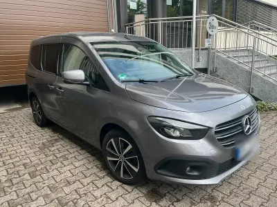 Gebraucht Mercedes T180 Edition 116 PS (85 kW) 2022 Andere farben Van / Kleinbus
