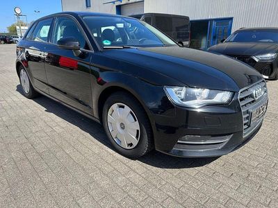 Gebraucht Audi A3 Attraction 184 PS (135 kW) 2015 Brillantschwarz Limousine
