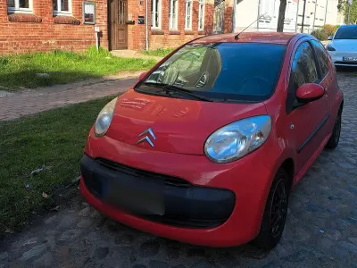 Gebraucht Citroën C1 68 PS (50 kW) 2007 Rot Kleinwagen