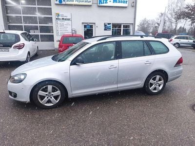 Gebraucht VW Golf VII Match 105 PS (77 kW) 2012 Frostsilber metallic Kombi