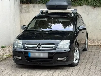 Gebraucht Opel Signum 150 PS (110 kW) 2004 Schwarz Kleinwagen