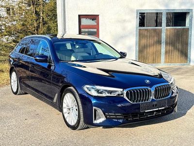 Gebraucht BMW 520 Luxury Line 190 PS (139 kW) 2022 Blau Kombi