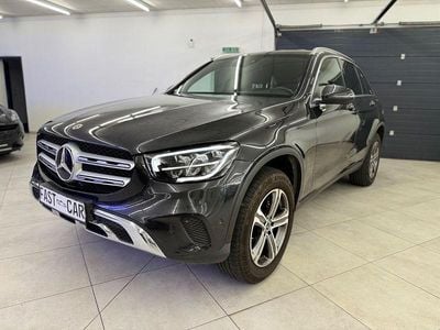 Gebraucht Mercedes GLC200 197 PS (144 kW) 2022 Grau SUV