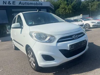 Gebraucht Hyundai i10 Edition 69 PS (50 kW) 2013 Weiß Kleinwagen