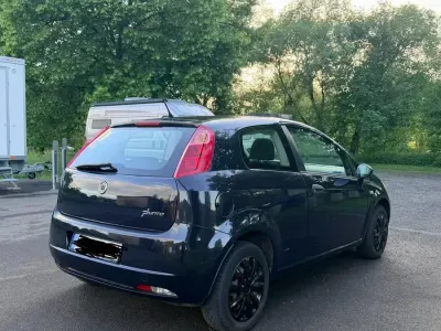 Gebraucht Fiat Punto 65 PS (47 kW) 2008 Blau Kleinwagen