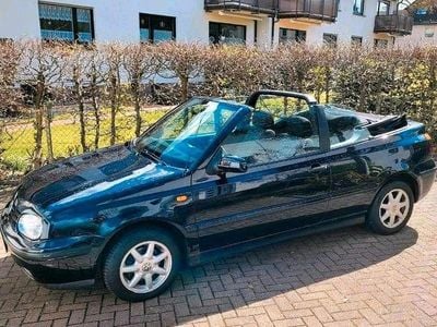 Second-hand VW Golf Cabriolet 101 CP (74 kW) 1999 Andere farben Cabrio
