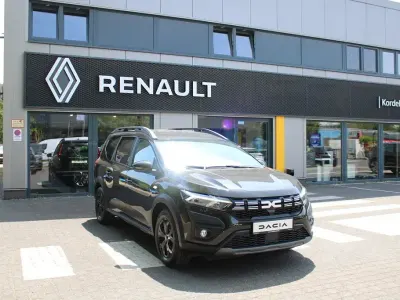 Gebraucht Dacia Jogger Extreme 101 PS (74 kW) 2023 Schwarz Van / Kleinbus