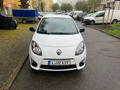 Używany Renault Twingo Authentique 75 KM (55 kW) 2011 Biały Hatchback
