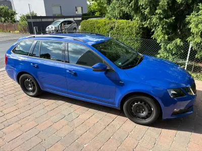 Gebraucht Skoda Octavia Ambition 150 PS (110 kW) 2019 Blau Kombi