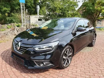 Gebraucht Renault Mégane IV Bose Edition 163 PS (119 kW) 2018 Sternenschwarz Limousine