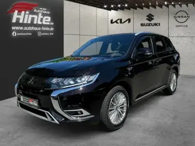 Gebraucht Mitsubishi Outlander P-HEV Plus 224 PS (164 kW) 2021 Schwarz SUV