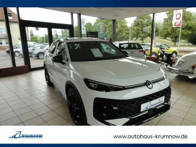Neu VW T-Roc R-line 150 PS (110 kW) 2026 Pure white SUV