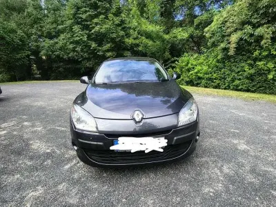 Gebraucht Renault Mégane III Expression 101 PS (74 kW) 2011 Limousine