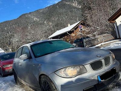 Silber Gebraucht 2007 BMW 118 Kleinwagen | 2.599 € (Fairer Preis)