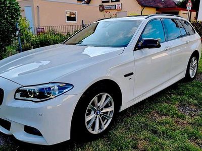 Gebraucht BMW 530 M Sport 258 PS (189 kW) 2016 Weiß Kombi