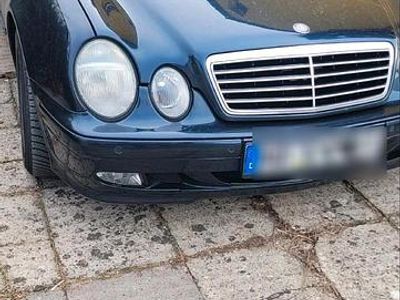 Schwarz Gebraucht 2001 Mercedes CLK320 Avantgarde Coupé | 2.900 € (Fairer Preis)