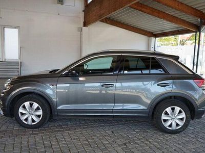 Second-hand VW T-Roc Sport 150 CP (110 kW) 2018 Gri SUV