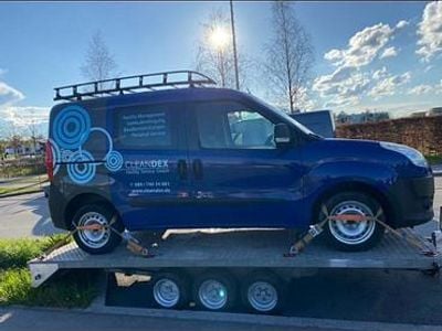 Gebraucht Fiat Doblò 70 PS (51 kW) 2014 Blau Van / Kleinbus