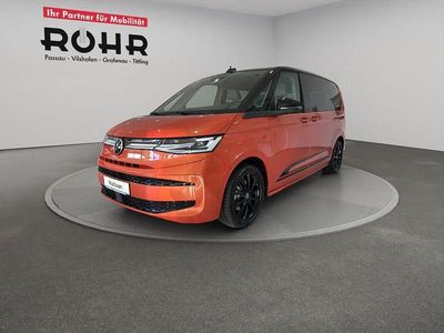Energetic orange metallic / deep black perleffekt Neu 2025 VW Multivan Edition Van | 62.490 €