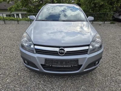 Używany Opel Astra Edition 105 KM (77 kW) 2006 Srebrny Kombi