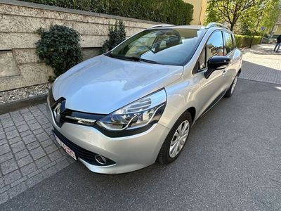 Gebraucht Renault Clio IV Dynamique 90 PS (66 kW) 2014 Silber Limousine