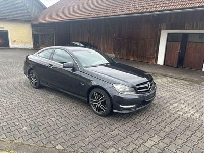 Gebraucht Mercedes C220 170 PS (125 kW) 2015 Magnetitschwarz Coupé
