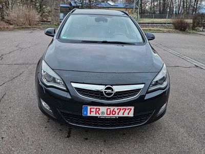 gebraucht Opel Astra SPORTSTOURER DESIGN EDITION