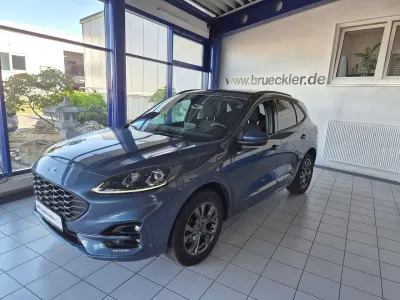 Gebraucht Ford Kuga ST-Line 224 PS (164 kW) 2022 Chroma blau SUV