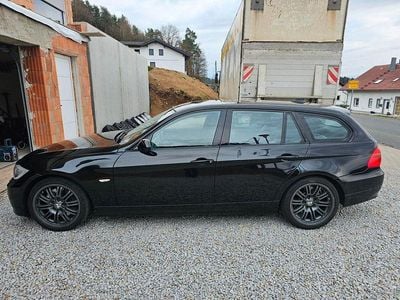 Gebraucht BMW 330 231 PS (169 kW) 2007 Schwarz Kombi