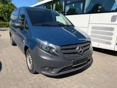 Gebraucht Mercedes Vito 136 PS (100 kW) 2021 Stahlblau Van