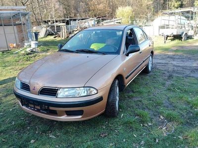 Gebraucht Mitsubishi Carisma 122 PS (89 kW) 2000 Gold Limousine