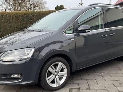 Begagnad VW Sharan 170 HK (125 kW) 2012 Grå Minibuss