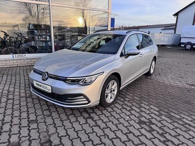 Gebraucht VW Golf VIII Life 116 PS (85 kW) 2022 Silber/grau Kombi